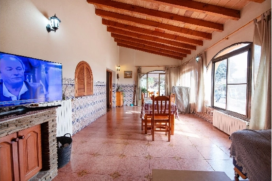 Finca in Benissa zu verkaufen, Woongedeelte 212 m², Bouwjaar 1978, Klimaanlage, Grondstuk 2640 m², 4 Slaapkamers, 1 Badkamers, Pool, ref.: AM-12447DR-19