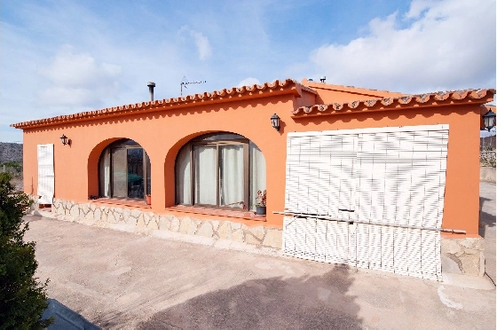 Finca in Benissa zu verkaufen, Woongedeelte 212 m², Bouwjaar 1978, Klimaanlage, Grondstuk 2640 m², 4 Slaapkamers, 1 Badkamers, Pool, ref.: AM-12447DR-3