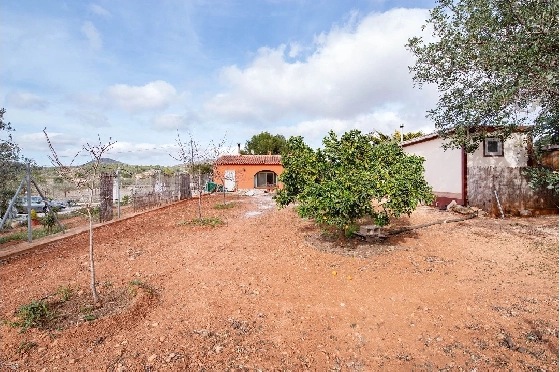 Finca in Benissa zu verkaufen, Woongedeelte 212 m², Bouwjaar 1978, Klimaanlage, Grondstuk 2640 m², 4 Slaapkamers, 1 Badkamers, Pool, ref.: AM-12447DR-33