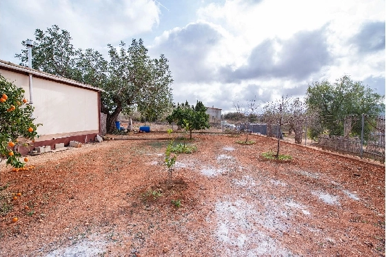Finca in Benissa zu verkaufen, Woongedeelte 212 m², Bouwjaar 1978, Klimaanlage, Grondstuk 2640 m², 4 Slaapkamers, 1 Badkamers, Pool, ref.: AM-12447DR-36