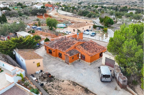 Finca in Benissa zu verkaufen, Woongedeelte 212 m², Bouwjaar 1978, Klimaanlage, Grondstuk 2640 m², 4 Slaapkamers, 1 Badkamers, Pool, ref.: AM-12447DR-5