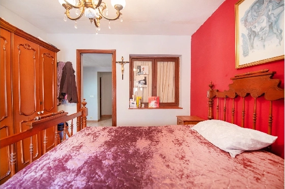 Finca in Benissa zu verkaufen, Woongedeelte 212 m², Bouwjaar 1978, Klimaanlage, Grondstuk 2640 m², 4 Slaapkamers, 1 Badkamers, Pool, ref.: AM-12447DR-8