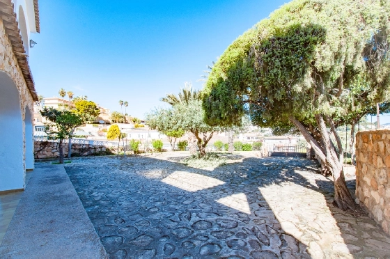 Villa in Benissa(La Fustera) zu verkaufen, Woongedeelte 312 m², Bouwjaar 1978, Klimaanlage, Grondstuk 2669 m², 6 Slaapkamers, 2 Badkamers, Pool, ref.: AM-12452DA-17