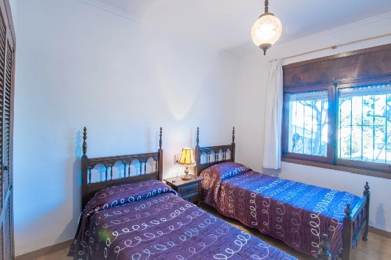 Villa in Benissa(La Fustera) zu verkaufen, Woongedeelte 312 m², Bouwjaar 1978, Klimaanlage, Grondstuk 2669 m², 6 Slaapkamers, 2 Badkamers, Pool, ref.: AM-12452DA-32