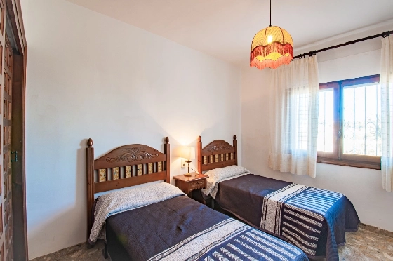 Villa in Benissa(La Fustera) zu verkaufen, Woongedeelte 312 m², Bouwjaar 1978, Klimaanlage, Grondstuk 2669 m², 6 Slaapkamers, 2 Badkamers, Pool, ref.: AM-12452DA-42