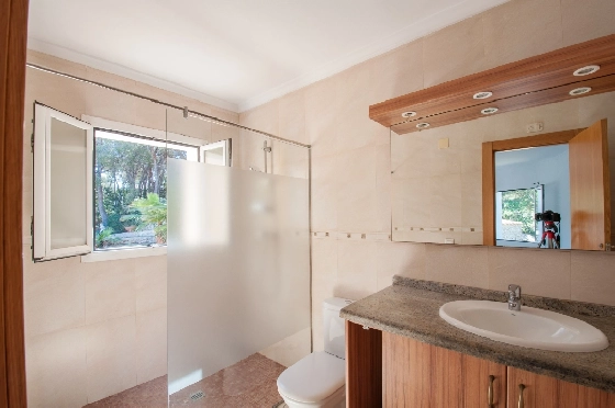 Villa in Javea zu verkaufen, Woongedeelte 318 m², Bouwjaar 1982, Klimaanlage, Grondstuk 1377 m², 4 Slaapkamers, 3 Badkamers, Pool, ref.: AM-12459DA-18