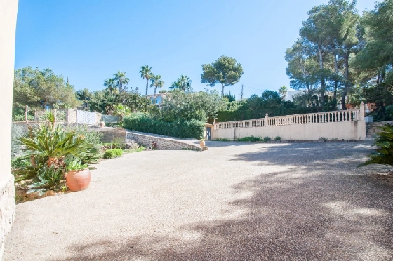 Villa in Javea zu verkaufen, Woongedeelte 318 m², Bouwjaar 1982, Klimaanlage, Grondstuk 1377 m², 4 Slaapkamers, 3 Badkamers, Pool, ref.: AM-12459DA-28