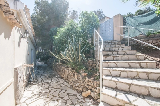 Villa in Javea zu verkaufen, Woongedeelte 318 m², Bouwjaar 1982, Klimaanlage, Grondstuk 1377 m², 4 Slaapkamers, 3 Badkamers, Pool, ref.: AM-12459DA-31