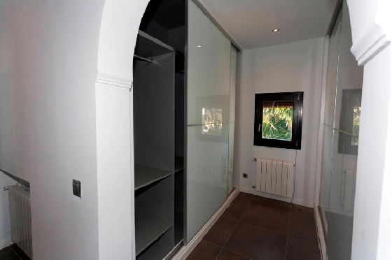 Villa in Moraira zu verkaufen, Woongedeelte 283 m², Bouwjaar 2023, Klimaanlage, Grondstuk 897 m², 3 Slaapkamers, 3 Badkamers, Pool, ref.: AM-12030DA-17