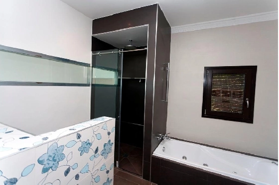Villa in Moraira zu verkaufen, Woongedeelte 283 m², Bouwjaar 2023, Klimaanlage, Grondstuk 897 m², 3 Slaapkamers, 3 Badkamers, Pool, ref.: AM-12030DA-19