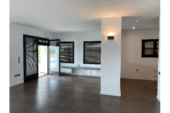 Villa in Moraira zu verkaufen, Woongedeelte 283 m², Bouwjaar 2023, Klimaanlage, Grondstuk 897 m², 3 Slaapkamers, 3 Badkamers, Pool, ref.: AM-12030DA-37