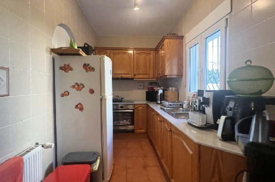Villa in Els Poblets(Barranquets) zu verkaufen, Woongedeelte 120 m², Bouwjaar 2004, Zustand gepflegt, + Zentralheizung, Klimaanlage, Grondstuk 402 m², 3 Slaapkamers, 2 Badkamers, Pool, ref.: JS-1325-10