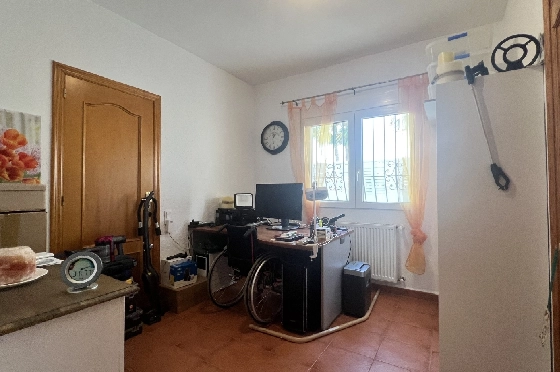 Villa in Els Poblets(Barranquets) zu verkaufen, Woongedeelte 120 m², Bouwjaar 2004, Zustand gepflegt, + Zentralheizung, Klimaanlage, Grondstuk 402 m², 3 Slaapkamers, 2 Badkamers, Pool, ref.: JS-1325-14