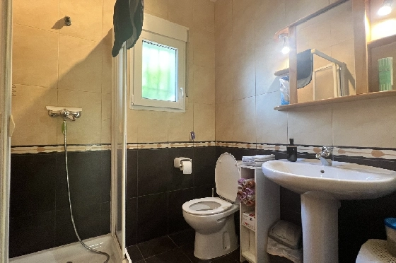 Villa in Els Poblets(Barranquets) zu verkaufen, Woongedeelte 120 m², Bouwjaar 2004, Zustand gepflegt, + Zentralheizung, Klimaanlage, Grondstuk 402 m², 3 Slaapkamers, 2 Badkamers, Pool, ref.: JS-1325-15