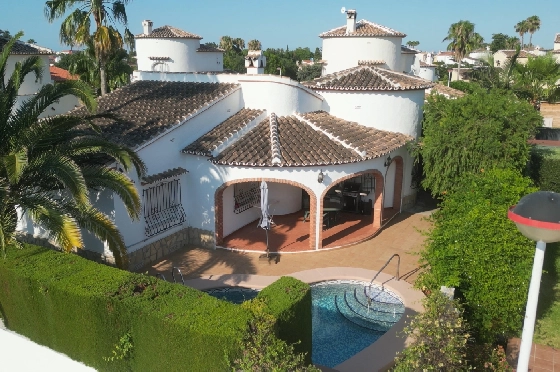 Villa in Els Poblets(Barranquets) zu verkaufen, Woongedeelte 120 m², Bouwjaar 2004, Zustand gepflegt, + Zentralheizung, Klimaanlage, Grondstuk 402 m², 3 Slaapkamers, 2 Badkamers, Pool, ref.: JS-1325-5