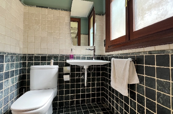 Stadthaus in Pego(Innenstadt) zu verkaufen, Woongedeelte 690 m², Bouwjaar 1930, Zustand gepflegt, + Zentralheizung, Klimaanlage, Grondstuk 305 m², 6 Slaapkamers, 5 Badkamers, ref.: AS-1325-10
