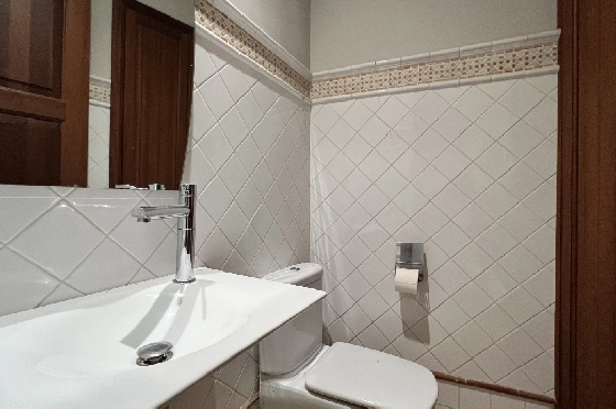 Stadthaus in Pego(Innenstadt) zu verkaufen, Woongedeelte 690 m², Bouwjaar 1930, Zustand gepflegt, + Zentralheizung, Klimaanlage, Grondstuk 305 m², 6 Slaapkamers, 5 Badkamers, ref.: AS-1325-23