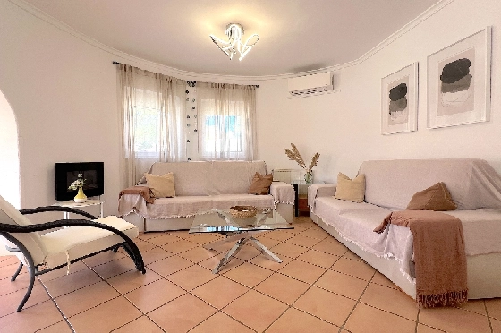 Villa in Els Poblets(Ptda. Revoltes) zu verkaufen, Woongedeelte 234 m², Bouwjaar 2004, Zustand gepflegt, + Zentralheizung, Klimaanlage, Grondstuk 614 m², 4 Slaapkamers, 3 Badkamers, Pool, ref.: AS-1425-10