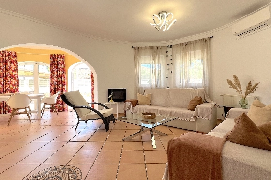 Villa in Els Poblets(Ptda. Revoltes) zu verkaufen, Woongedeelte 234 m², Bouwjaar 2004, Zustand gepflegt, + Zentralheizung, Klimaanlage, Grondstuk 614 m², 4 Slaapkamers, 3 Badkamers, Pool, ref.: AS-1425-11