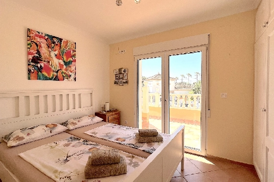 Villa in Els Poblets(Ptda. Revoltes) zu verkaufen, Woongedeelte 234 m², Bouwjaar 2004, Zustand gepflegt, + Zentralheizung, Klimaanlage, Grondstuk 614 m², 4 Slaapkamers, 3 Badkamers, Pool, ref.: AS-1425-36