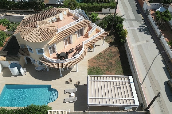 Villa in Els Poblets(Ptda. Revoltes) zu verkaufen, Woongedeelte 234 m², Bouwjaar 2004, Zustand gepflegt, + Zentralheizung, Klimaanlage, Grondstuk 614 m², 4 Slaapkamers, 3 Badkamers, Pool, ref.: AS-1425-44