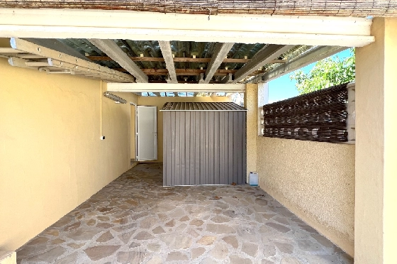Villa in Els Poblets(Ptda. Revoltes) zu verkaufen, Woongedeelte 234 m², Bouwjaar 2004, Zustand gepflegt, + Zentralheizung, Klimaanlage, Grondstuk 614 m², 4 Slaapkamers, 3 Badkamers, Pool, ref.: AS-1425-47