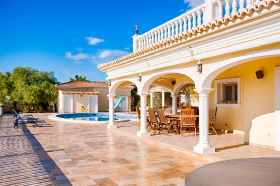 Villa in Moraira zu verkaufen, Woongedeelte 466 m², Bouwjaar 2005, Klimaanlage, Grondstuk 2040 m², 5 Slaapkamers, 5 Badkamers, Pool, ref.: AM-12515DR-24