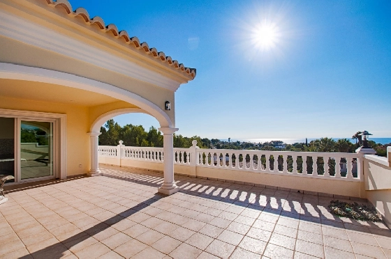Villa in Moraira zu verkaufen, Woongedeelte 466 m², Bouwjaar 2005, Klimaanlage, Grondstuk 2040 m², 5 Slaapkamers, 5 Badkamers, Pool, ref.: AM-12515DR-25
