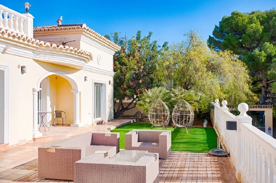 Villa in Moraira zu verkaufen, Woongedeelte 466 m², Bouwjaar 2005, Klimaanlage, Grondstuk 2040 m², 5 Slaapkamers, 5 Badkamers, Pool, ref.: AM-12515DR-27