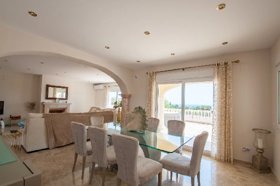Villa in Moraira zu verkaufen, Woongedeelte 466 m², Bouwjaar 2005, Klimaanlage, Grondstuk 2040 m², 5 Slaapkamers, 5 Badkamers, Pool, ref.: AM-12515DR-36