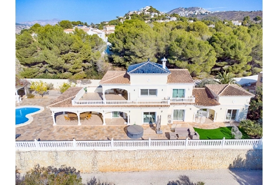 Villa in Moraira zu verkaufen, Woongedeelte 466 m², Bouwjaar 2005, Klimaanlage, Grondstuk 2040 m², 5 Slaapkamers, 5 Badkamers, Pool, ref.: AM-12515DR-7