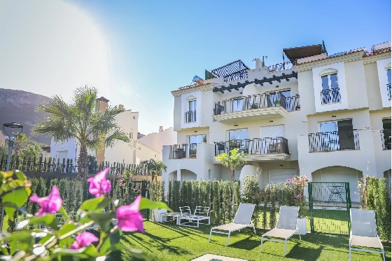 Apartment in Denia zu verkaufen, Woongedeelte 76 m², Klimaanlage, Grondstuk 75 m², 2 Slaapkamers, 2 Badkamers, Pool, ref.: LAS3-B1-A05-1