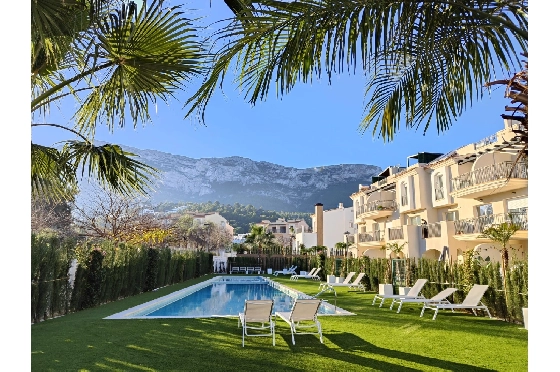 Apartment in Denia zu verkaufen, Woongedeelte 76 m², Klimaanlage, Grondstuk 75 m², 2 Slaapkamers, 2 Badkamers, Pool, ref.: LAS3-B1-A05-3