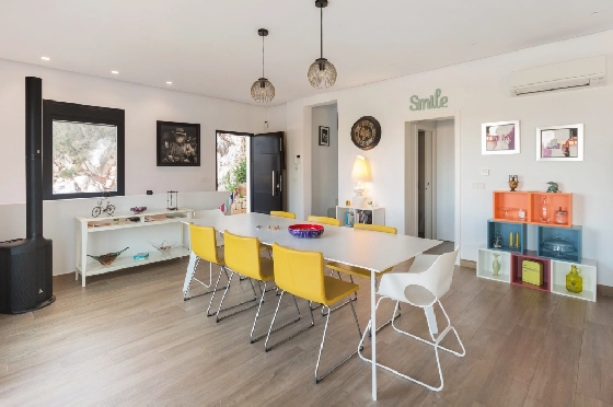Villa in Denia zu verkaufen, Woongedeelte 170 m², Bouwjaar 2019, + Fussbodenheizung, Klimaanlage, Grondstuk 829 m², 3 Slaapkamers, 4 Badkamers, ref.: HG-3804-6