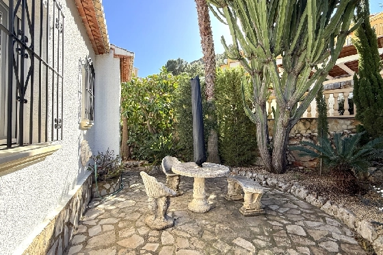 Villa in Pedreguer(Monte Solana) zu verkaufen, Woongedeelte 87 m², Bouwjaar 1999, Zustand gepflegt, + Ofen, Klimaanlage, Grondstuk 426 m², 3 Slaapkamers, 3 Badkamers, Pool, ref.: AS-2425-18