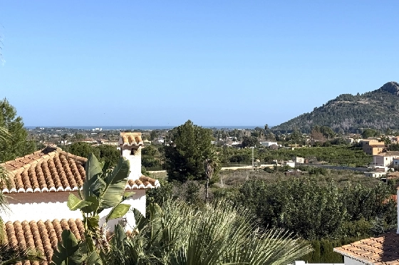Villa in Pedreguer(Monte Solana) zu verkaufen, Woongedeelte 87 m², Bouwjaar 1999, Zustand gepflegt, + Ofen, Klimaanlage, Grondstuk 426 m², 3 Slaapkamers, 3 Badkamers, Pool, ref.: AS-2425-2