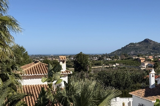 Villa in Pedreguer(Monte Solana) zu verkaufen, Woongedeelte 87 m², Bouwjaar 1999, Zustand gepflegt, + Ofen, Klimaanlage, Grondstuk 426 m², 3 Slaapkamers, 3 Badkamers, Pool, ref.: AS-2425-23