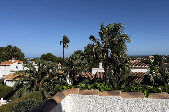 Villa in Pedreguer(Monte Solana) zu verkaufen, Woongedeelte 87 m², Bouwjaar 1999, Zustand gepflegt, + Ofen, Klimaanlage, Grondstuk 426 m², 3 Slaapkamers, 3 Badkamers, Pool, ref.: AS-2425-25