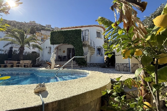 Villa in Pedreguer(Monte Solana) zu verkaufen, Woongedeelte 87 m², Bouwjaar 1999, Zustand gepflegt, + Ofen, Klimaanlage, Grondstuk 426 m², 3 Slaapkamers, 3 Badkamers, Pool, ref.: AS-2425-3