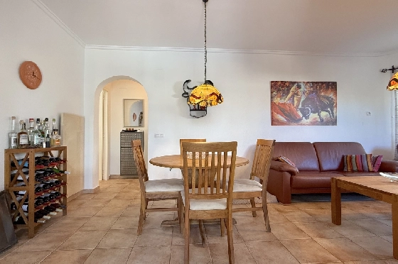 Villa in Pedreguer(Monte Solana) zu verkaufen, Woongedeelte 87 m², Bouwjaar 1999, Zustand gepflegt, + Ofen, Klimaanlage, Grondstuk 426 m², 3 Slaapkamers, 3 Badkamers, Pool, ref.: AS-2425-9