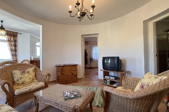 Villa in Pedreguer zu verkaufen, Woongedeelte 130 m², Bouwjaar 2002, Zustand gepflegt, + KLIMA, Klimaanlage, Grondstuk 876 m², 3 Slaapkamers, 2 Badkamers, Pool, ref.: RG-1325-12