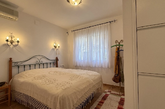 Villa in Pedreguer zu verkaufen, Woongedeelte 130 m², Bouwjaar 2002, Zustand gepflegt, + KLIMA, Klimaanlage, Grondstuk 876 m², 3 Slaapkamers, 2 Badkamers, Pool, ref.: RG-1325-20