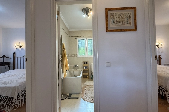 Villa in Pedreguer zu verkaufen, Woongedeelte 130 m², Bouwjaar 2002, Zustand gepflegt, + KLIMA, Klimaanlage, Grondstuk 876 m², 3 Slaapkamers, 2 Badkamers, Pool, ref.: RG-1325-21