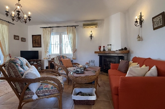 Villa in Pedreguer zu verkaufen, Woongedeelte 130 m², Bouwjaar 2002, Zustand gepflegt, + KLIMA, Klimaanlage, Grondstuk 876 m², 3 Slaapkamers, 2 Badkamers, Pool, ref.: RG-1325-26