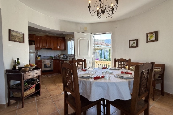 Villa in Pedreguer zu verkaufen, Woongedeelte 130 m², Bouwjaar 2002, Zustand gepflegt, + KLIMA, Klimaanlage, Grondstuk 876 m², 3 Slaapkamers, 2 Badkamers, Pool, ref.: RG-1325-28