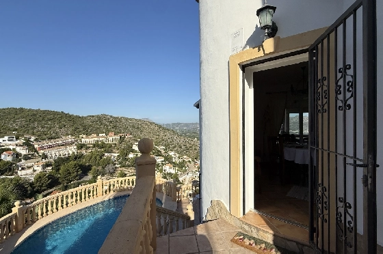 Villa in Pedreguer zu verkaufen, Woongedeelte 130 m², Bouwjaar 2002, Zustand gepflegt, + KLIMA, Klimaanlage, Grondstuk 876 m², 3 Slaapkamers, 2 Badkamers, Pool, ref.: RG-1325-5
