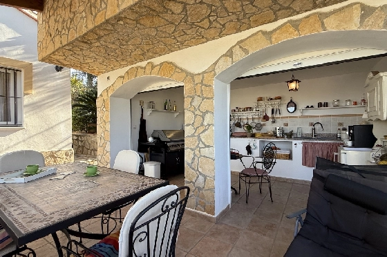Villa in Pedreguer zu verkaufen, Woongedeelte 130 m², Bouwjaar 2002, Zustand gepflegt, + KLIMA, Klimaanlage, Grondstuk 876 m², 3 Slaapkamers, 2 Badkamers, Pool, ref.: RG-1325-7