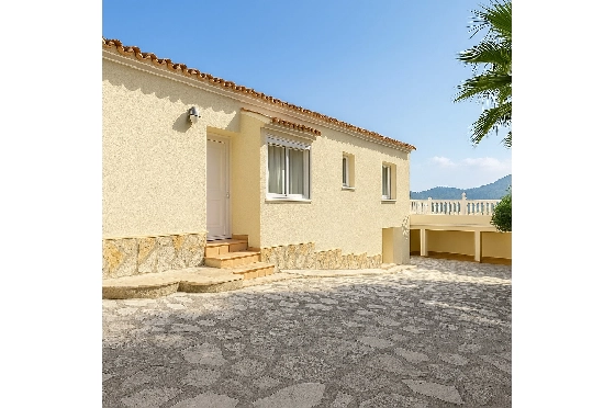 Villa in La Sella(La Sella) zu verkaufen, Woongedeelte 379 m², Zustand gepflegt, + KLIMA, Klimaanlage, Grondstuk 1699 m², 4 Slaapkamers, 4 Badkamers, Pool, ref.: MG-0925-2