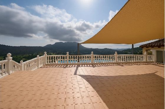 Villa in La Sella(La Sella) zu verkaufen, Woongedeelte 379 m², Zustand gepflegt, + KLIMA, Klimaanlage, Grondstuk 1699 m², 4 Slaapkamers, 4 Badkamers, Pool, ref.: MG-0925-6
