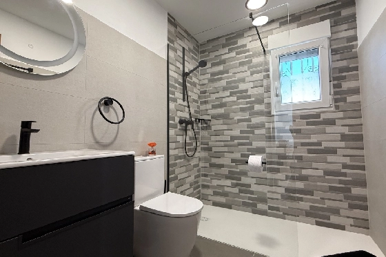 Villa in Els Poblets zur Ferienvermietung, Woongedeelte 100 m², Bouwjaar 1983, Zustand gepflegt, + KLIMA, Klimaanlage, Grondstuk 353 m², 3 Slaapkamers, 1 Badkamers, Pool, ref.: T-0325-11